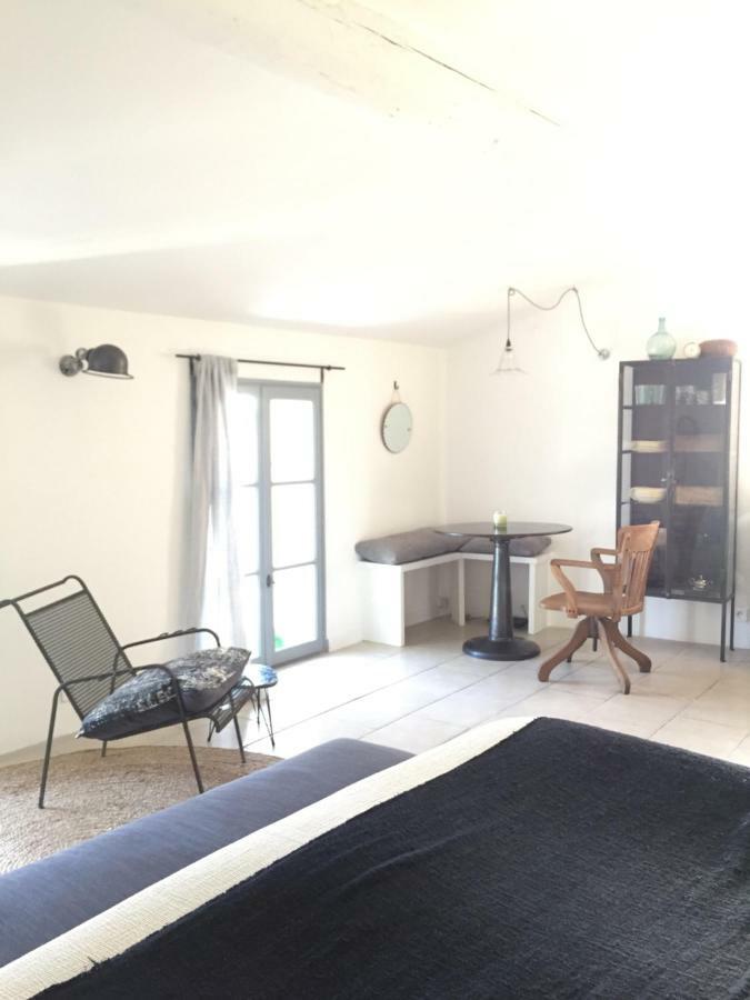 Suite Sur La Sorgue L'Isle-sur-la-Sorgue Luaran gambar